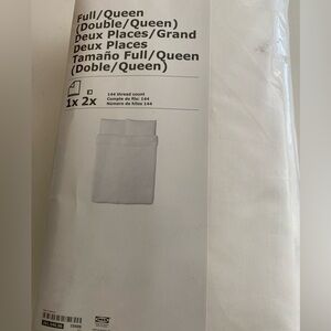 white duvet cover with (2) pillowcases